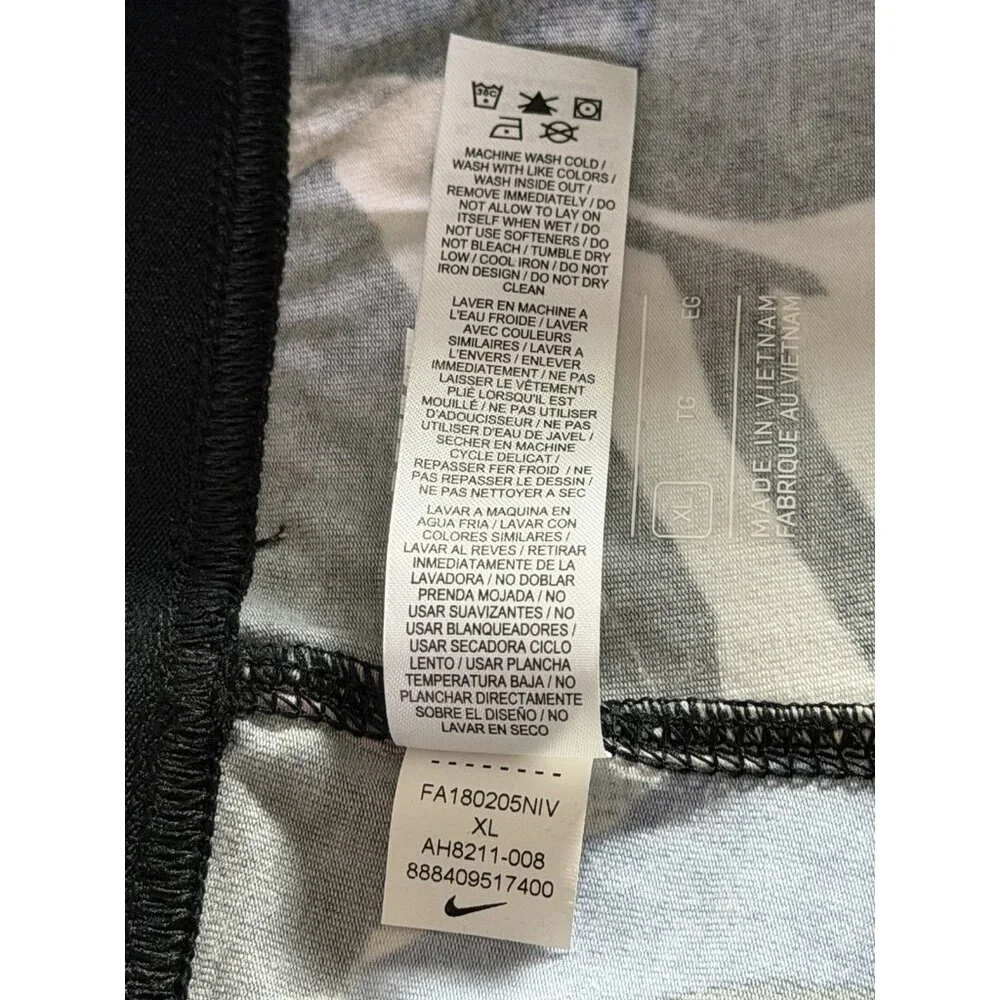 Nike Athletics Womens NEWSPAPER All Over Print Leggings Size XLarge - Picture 7 of 12